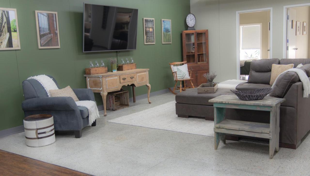 The Green Heart Inn Kingsville Екстер'єр фото